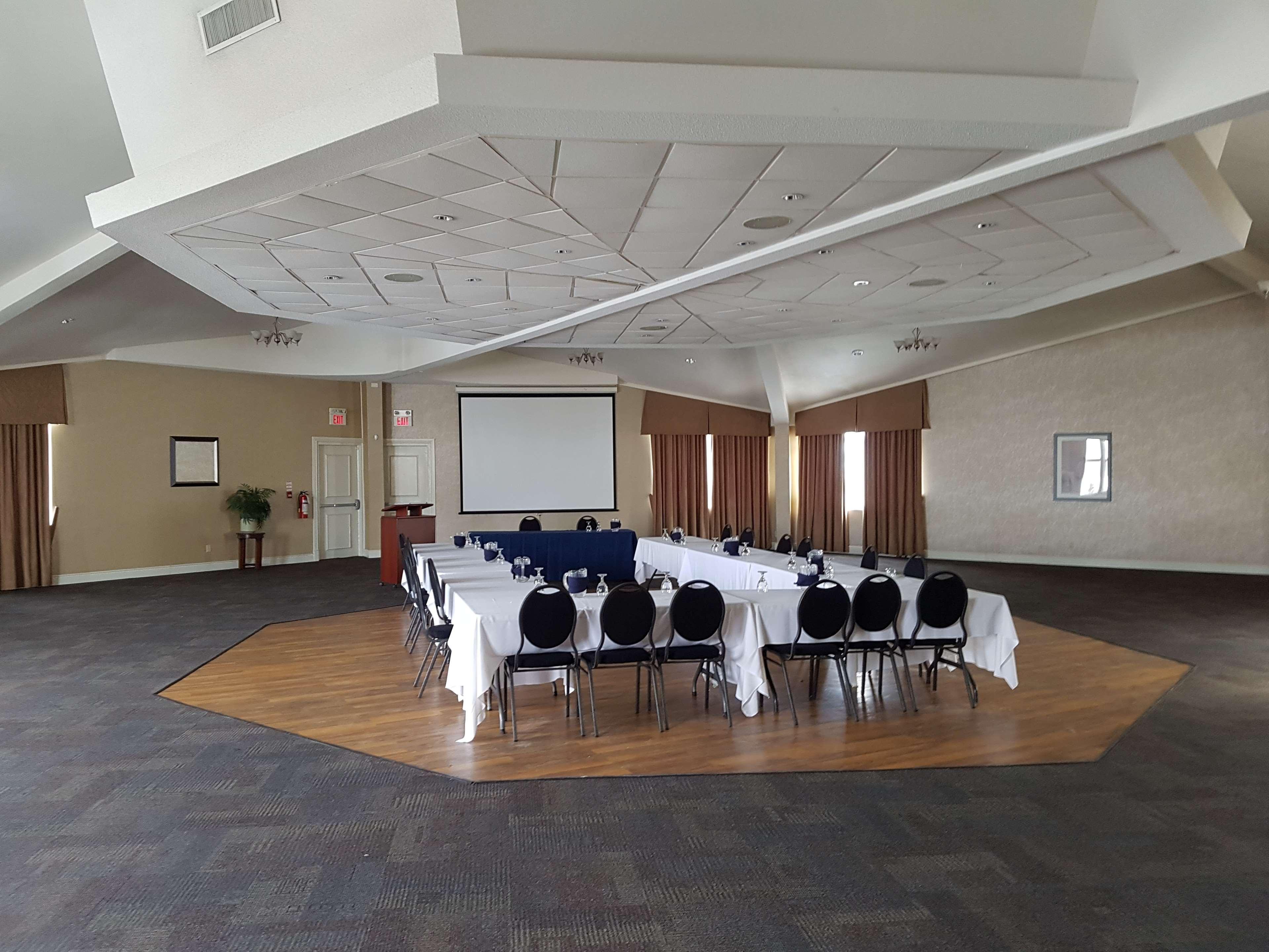 Best Western Plus Durham Hotel & Conference Centre Oshawa Esterno foto