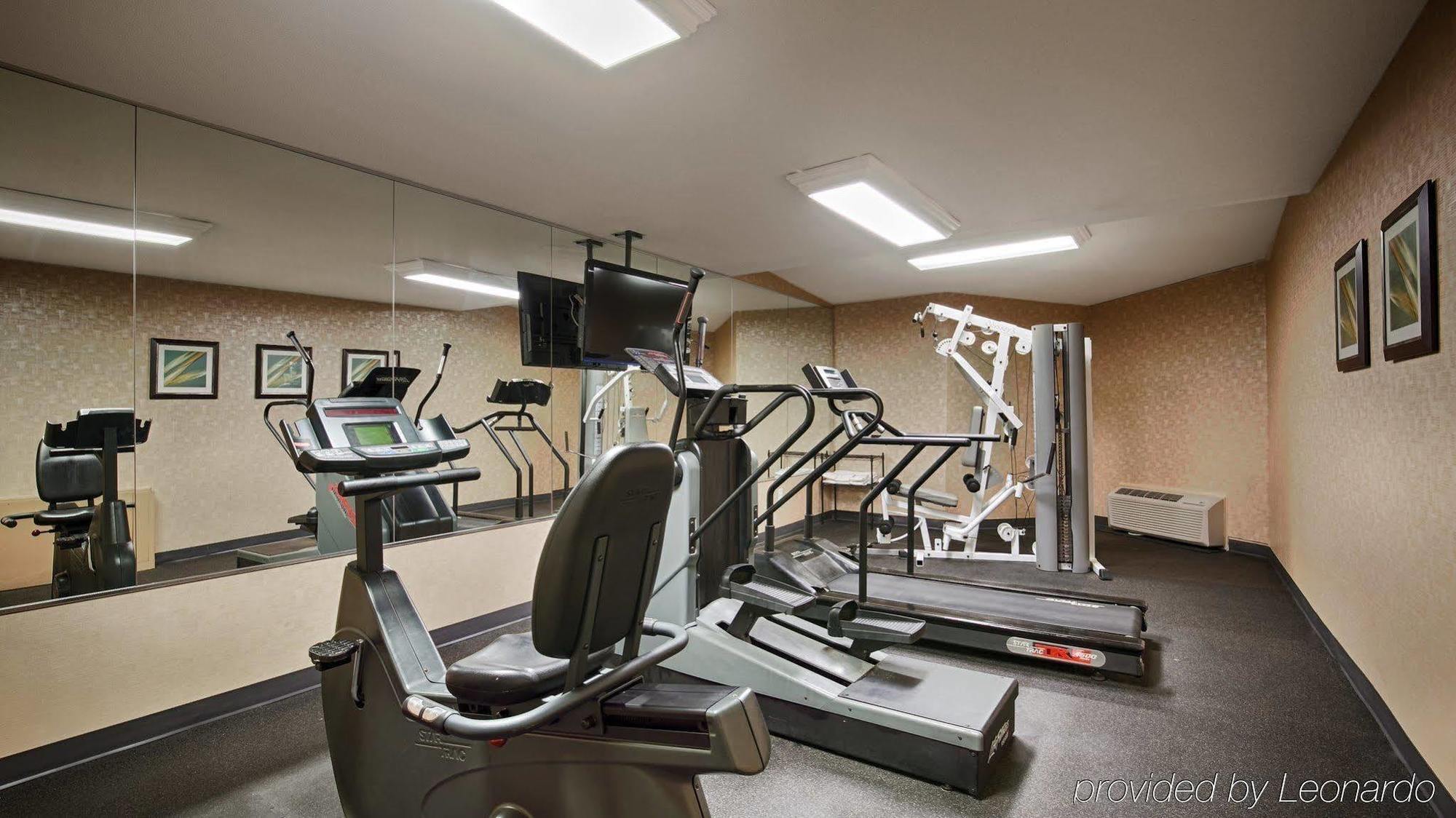 Best Western Plus Durham Hotel & Conference Centre Oshawa Esterno foto