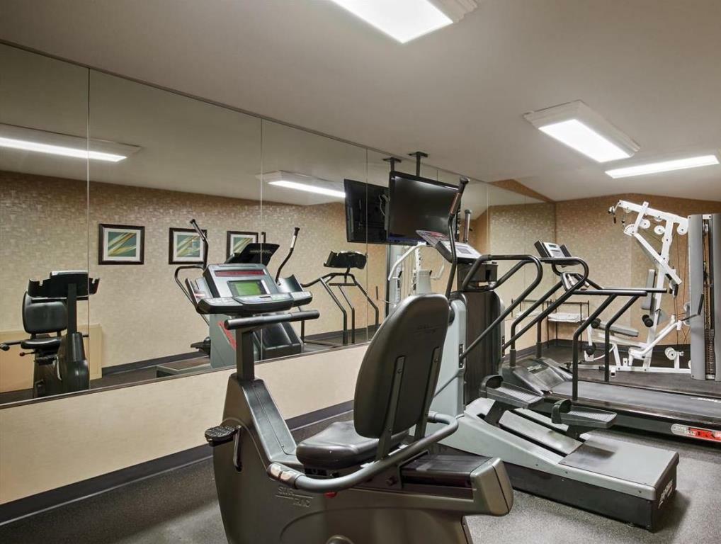 Best Western Plus Durham Hotel & Conference Centre Oshawa Esterno foto